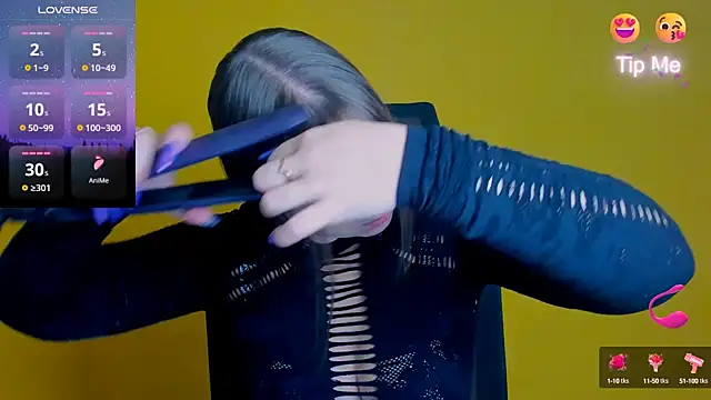 Snapshot of Evelina_GG chatting on September 19, 2025, 5:44 am Evelina GG online show from September 19, 2025, 5:44 am