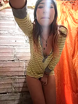 Snapshot of samy-blonde chatting on October 25, 2025, 1:12 pm samy-blonde online show from October 25, 2025, 1:12 pm