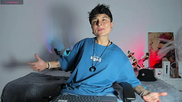 Snapshot of ZuryRamirez_ chatting on March 2, 2025, 11:39 pm ZuryRamirez online show from March 2, 2025, 11:39 pm