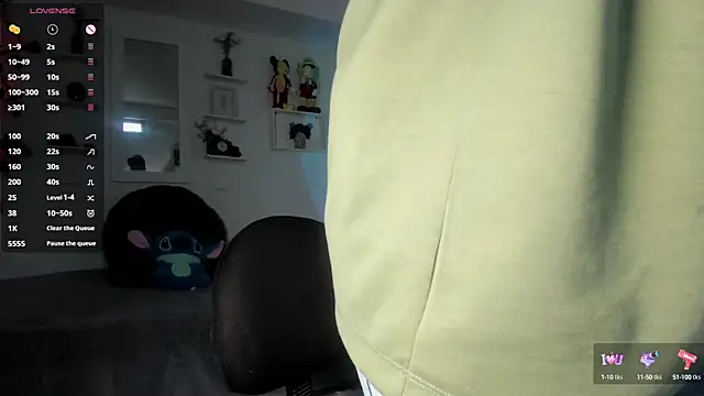 Snapshot of ZuryRamirez_ chatting on September 14, 2025, 7:03 pm ZuryRamirez online show from September 14, 2025, 7:03 pm