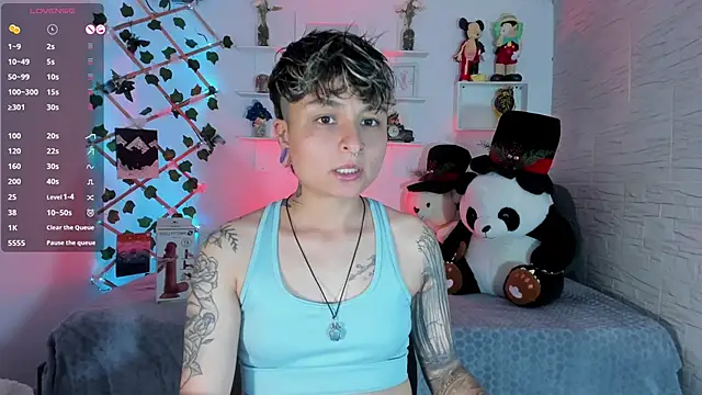 Snapshot of ZuryRamirez_ chatting on October 10, 2025, 9:15 pm ZuryRamirez online show from October 10, 2025, 9:15 pm