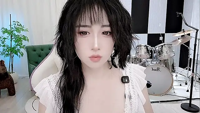 Snapshot of Vaness-a chatting on September 10, 2025, 4:06 pm Vaness-a online show from September 10, 2025, 4:06 pm