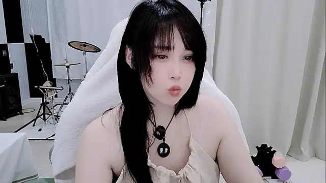 Vaness-a online show from May 20, 2026, 12:24 pm