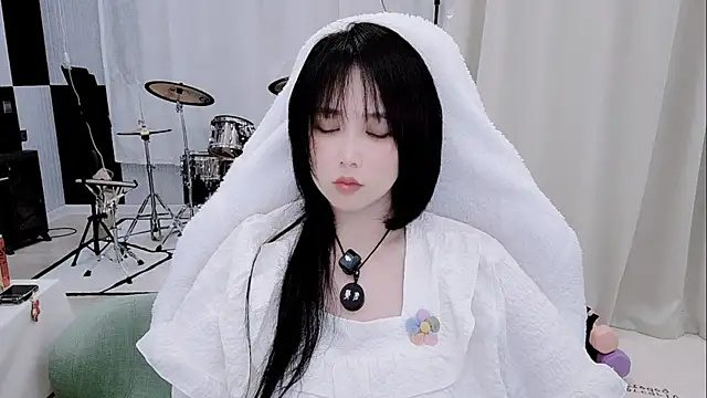 Vaness-a online show from May 16, 2026, 12:15 pm