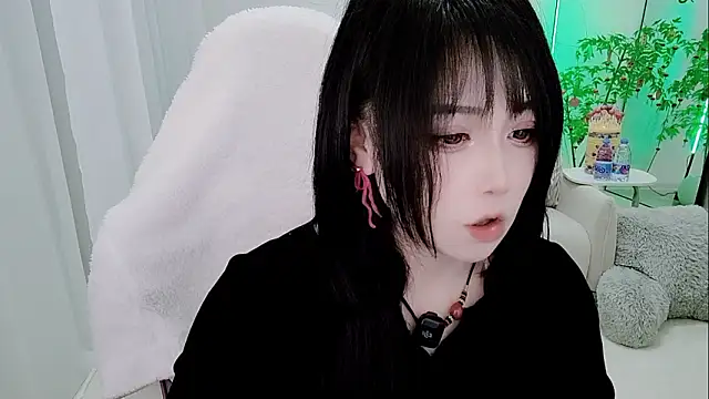 Vaness-a online show from February 9, 2026, 10:46 am