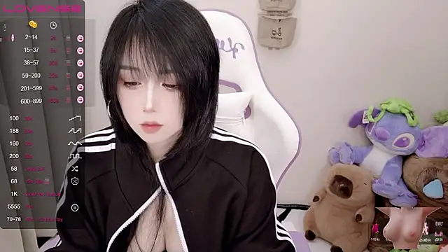 Snapshot of Vaness-a chatting on March 3, 2025, 4:58 pm Vaness-a online show from March 3, 2025, 4:58 pm