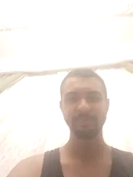 Snapshot of Hazembahloul chatting on June 24, 2026, 11:13 pm Hazembahloul online show from June 24, 2026, 11:13 pm