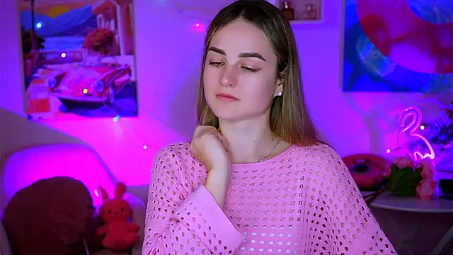 DeboraLarson online show from February 15, 2025, 7:27 am