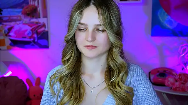 DeboraLarson online show from February 10, 2025, 12:52 am