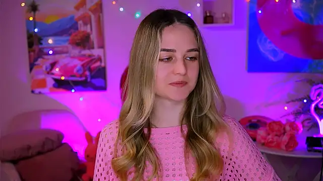 DeboraLarson online show from February 23, 2025, 11:33 am