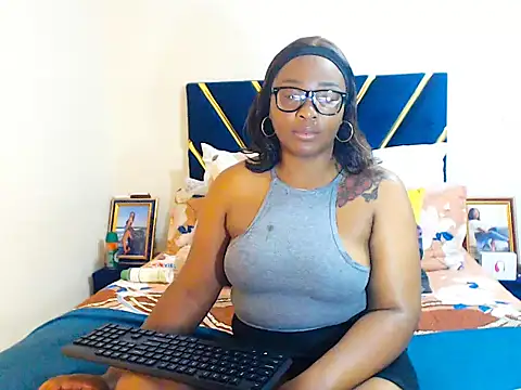 Snapshot of veronica1xxx chatting on January 12, 2026, 9:09 pm veronica1xxx online show from January 12, 2026, 9:09 pm