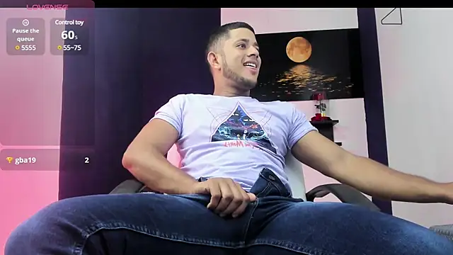 Snapshot of Marcos_garcias chatting on December 22, 2024, 11:11 am Marcos garcias online show from December 22, 2024, 11:11 am