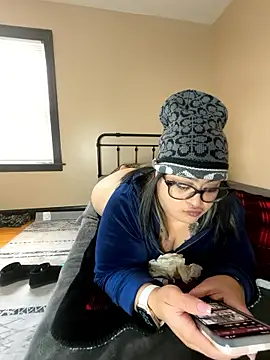 tillymarie34 online show from January 14, 2026, 6:11 pm