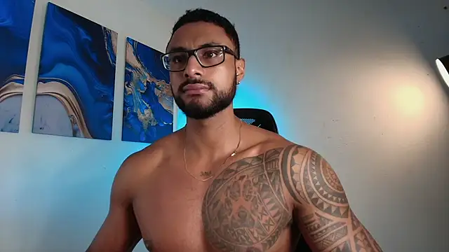 Snapshot of LiamGarcia1 chatting on February 19, 2026, 2:14 pm LiamGarcia1 online show from February 19, 2026, 2:14 pm