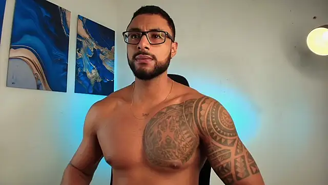 Snapshot of LiamGarcia1 chatting on February 16, 2026, 5:55 pm LiamGarcia1 online show from February 16, 2026, 5:55 pm