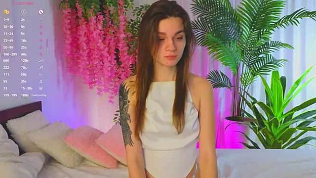 EvaHair online show from April 2, 2026, 8:26 pm