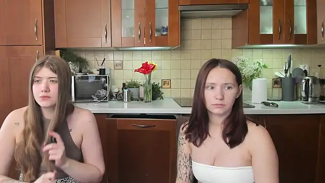 HotCaramellsTV online show from June 2, 2026, 11:54 am