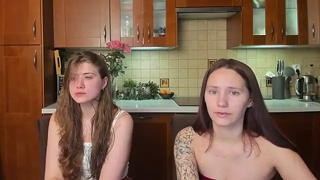 HotCaramellsTV online show from May 26, 2026, 11:30 am