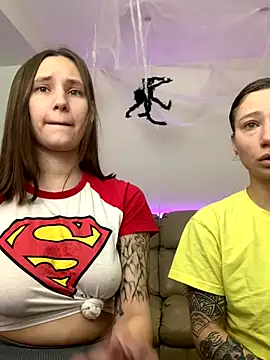 Snapshot of HotCaramellsTV chatting on October 29, 2025, 10:14 am HotCaramellsTV online show from October 29, 2025, 10:14 am