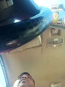 Snapshot of pintuS40 chatting on December 18, 2025, 8:52 am pintuS40 online show from December 18, 2025, 8:52 am