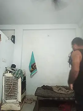 Snapshot of pintuS40 chatting on November 6, 2025, 3:10 am pintuS40 online show from November 6, 2025, 3:10 am