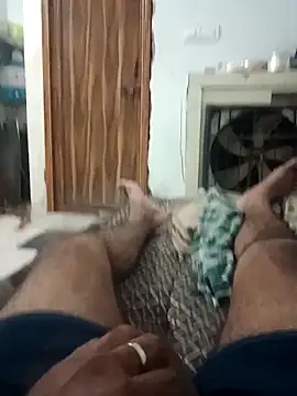 Snapshot of pintuS40 chatting on November 7, 2025, 12:59 am pintuS40 online show from November 7, 2025, 12:59 am