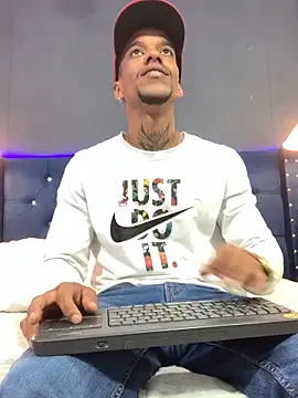 Salomon koude online show from December 5, 2025, 4:27 pm