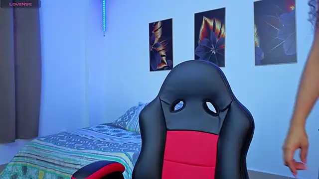 viktorya xue online show from April 15, 2026, 12:21 pm