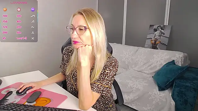 Sofia Soul online show from September 24, 2025, 7:42 pm