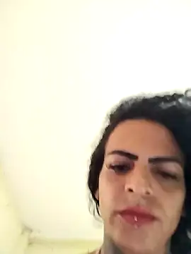 Snapshot of MaraVililhosa chatting on February 25, 2025, 4:14 pm MaraVililhosa online show from February 25, 2025, 4:14 pm