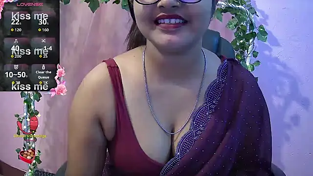 Snapshot of Pari-new chatting on November 26, 2025, 4:34 am Pari-new online show from November 26, 2025, 4:34 am