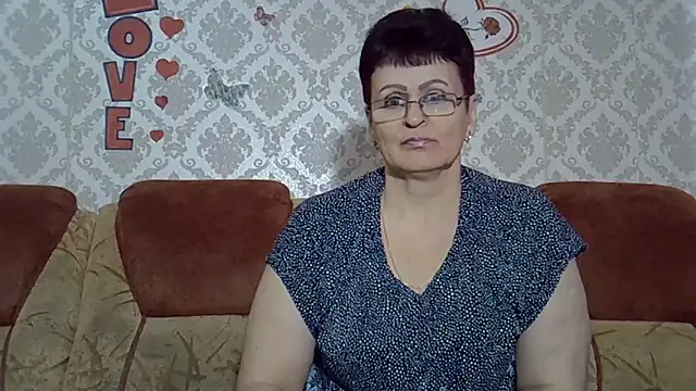 PaulaGolden online show from October 22, 2025, 8:36 am