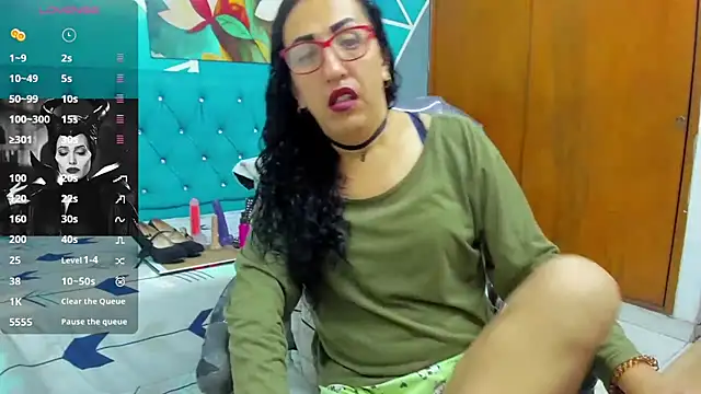 Snapshot of sabrina_dupont chatting on October 29, 2025, 12:48 pm sabrina dupont online show from October 29, 2025, 12:48 pm