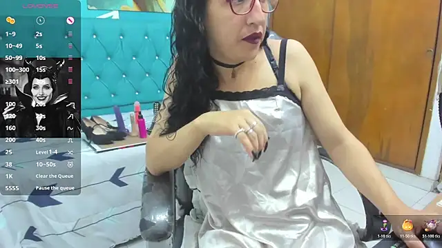 Snapshot of sabrina_dupont chatting on October 25, 2025, 12:50 pm sabrina dupont online show from October 25, 2025, 12:50 pm