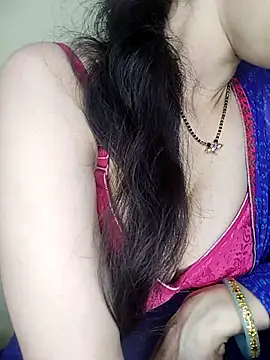 Snapshot of Fair-magic-woman chatting on January 9, 2025, 7:40 pm Fair-magic-woman online show from January 9, 2025, 7:40 pm