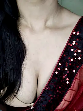 Snapshot of Fair-magic-woman chatting on September 18, 2025, 9:29 pm Fair-magic-woman online show from September 18, 2025, 9:29 pm