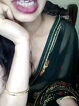 Snapshot of Fair-magic-woman chatting on December 19, 2025, 7:05 pm Fair-magic-woman online show from December 19, 2025, 7:05 pm