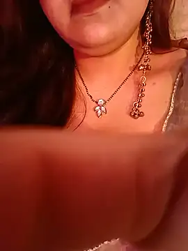 Snapshot of Suhanakhan00 chatting on August 2, 2026, 8:45 am Suhanakhan00 online show from August 2, 2026, 8:45 am