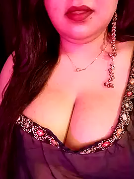 Suhanakhan00 online show from April 25, 2026, 6:16 pm