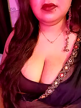 Snapshot of Suhanakhan00 chatting on April 28, 2026, 9:35 am Suhanakhan00 online show from April 28, 2026, 9:35 am