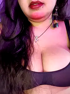 Snapshot of Suhanakhan00 chatting on October 22, 2025, 4:28 pm Suhanakhan00 online show from October 22, 2025, 4:28 pm