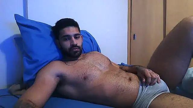 macho fit online show from October 8, 2025, 6:19 pm