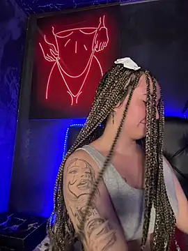 Sophie LS online show from February 17, 2026, 2:53 am