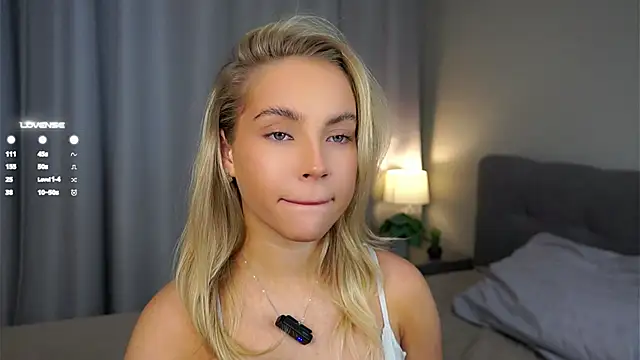 Snapshot of AftonConnett chatting on March 9, 2025, 1:14 am AftonConnett online show from March 9, 2025, 1:14 am