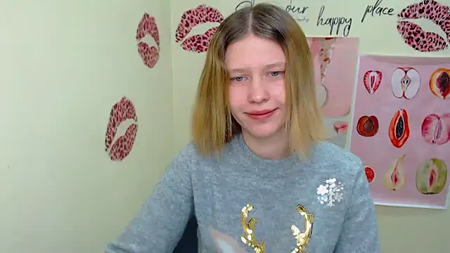 Snapshot of StellaCRL chatting on March 23, 2025, 7:20 am StellaCRL online show from March 23, 2025, 7:20 am