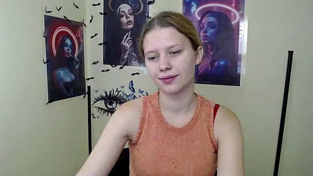 Snapshot of StellaCRL chatting on November 6, 2025, 8:18 am StellaCRL online show from November 6, 2025, 8:18 am