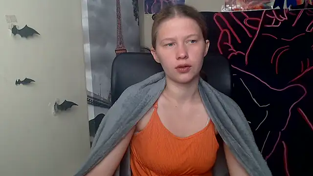 Snapshot of StellaCRL chatting on May 10, 2026, 7:12 am StellaCRL online show from May 10, 2026, 7:12 am