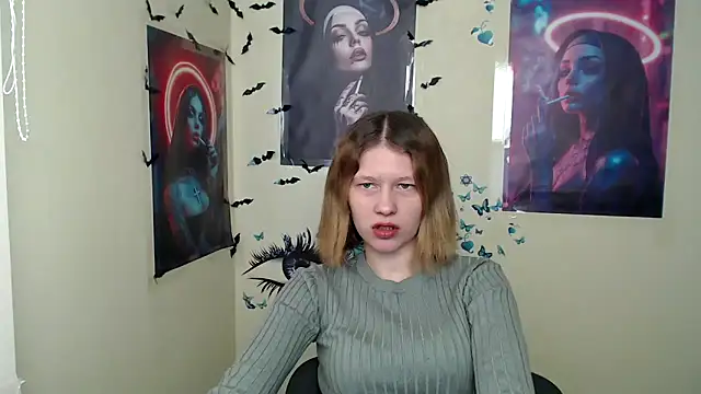 Snapshot of StellaCRL chatting on March 9, 2025, 7:23 am StellaCRL online show from March 9, 2025, 7:23 am