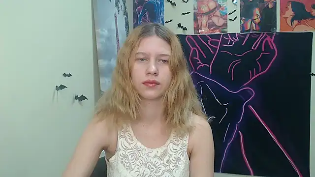 Snapshot of StellaCRL chatting on November 26, 2025, 7:41 am StellaCRL online show from November 26, 2025, 7:41 am