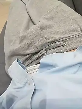 Snapshot of ptrz990 chatting on November 19, 2025, 1:00 pm ptrz990 online show from November 19, 2025, 1:00 pm